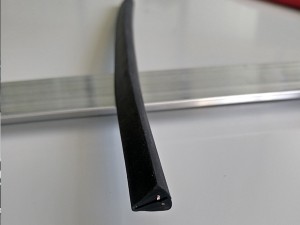 V型防夹条